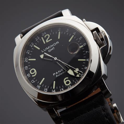 panerai luminor gmt 42mm|panerai luminor automatic with date.